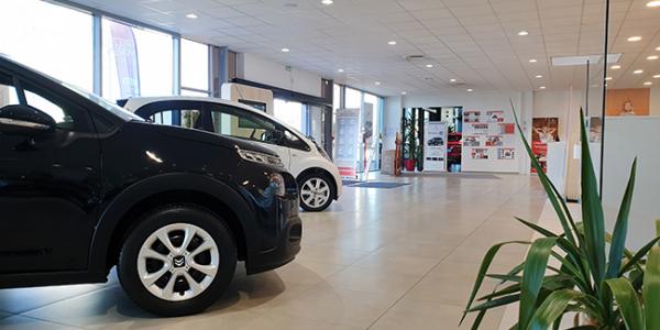 Citroën Saint-Nazaire hall exposition